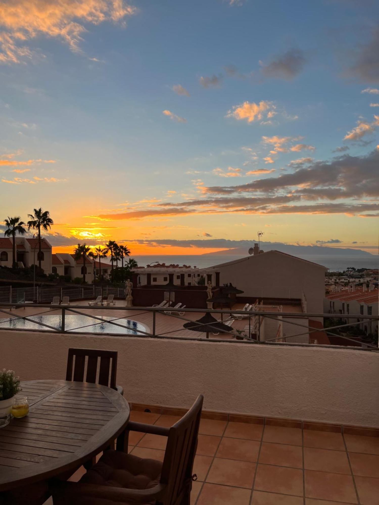 Adele Apartment Costa Adeje Exteriör bild